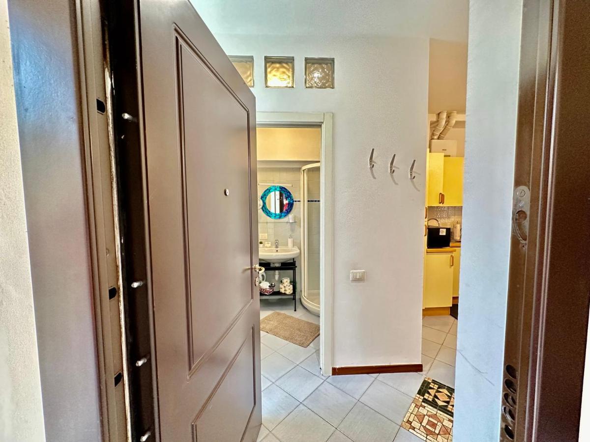 Near Airport - Loft Universita 4 Posti Letto Bergamo Luaran gambar