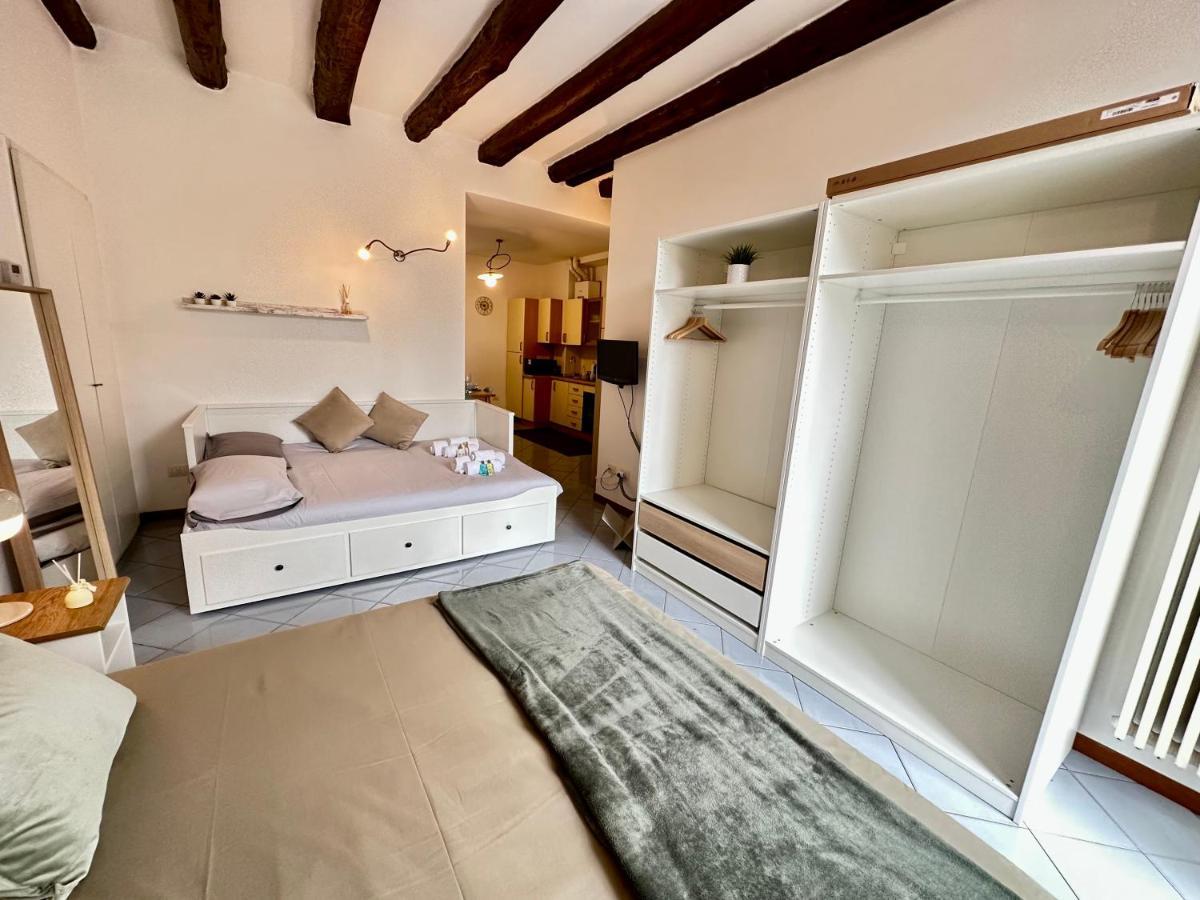 Near Airport - Loft Universita 4 Posti Letto Bergamo Luaran gambar